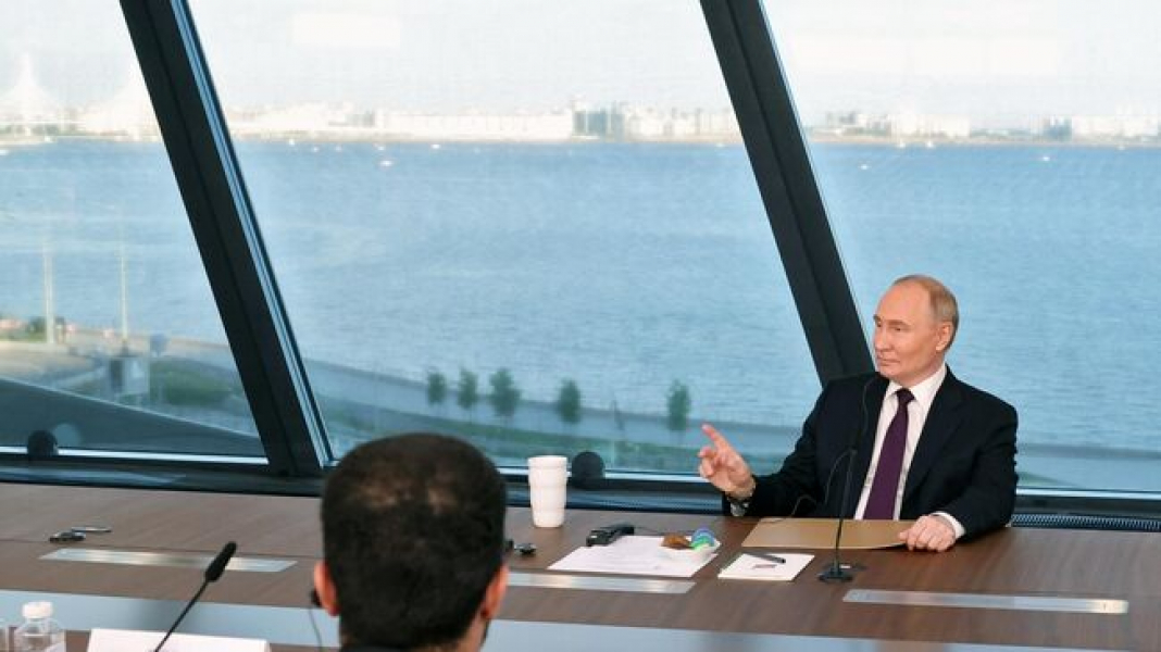Встреча Путина с представителями ведущих СМИ стран БРИКС. Онлайн-репортаж