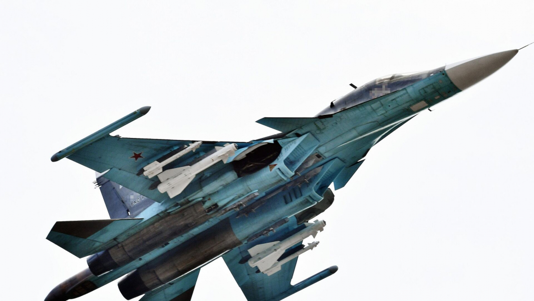 МО: Су-34 ударил по личному составу и опорному пункту ВСУ в курском приграничье