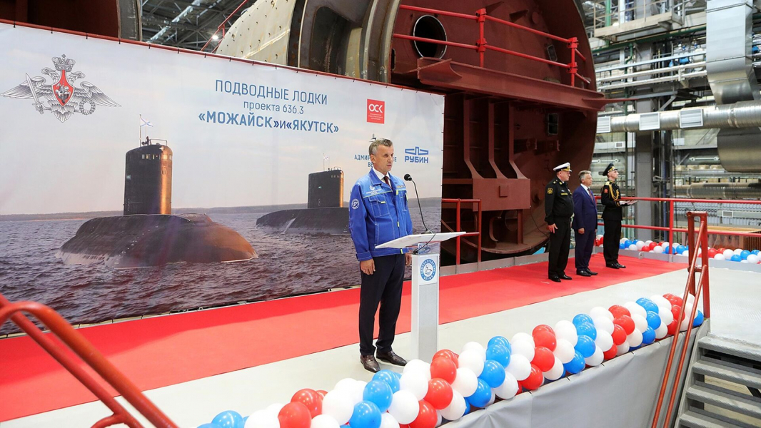 На Адмиралтейских верфях спустили на воду подлодку «Якутск» проекта 636