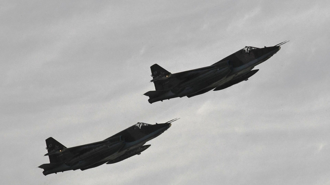 Минобороны: Су-25 нанесли ракетный удар по подразделениям ВСУ в Курской области