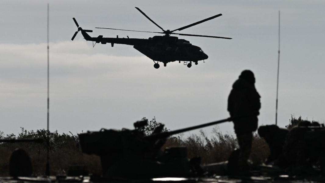 ФСБ: Киев обещал переправить семью летчика на Украину перед угоном вертолета