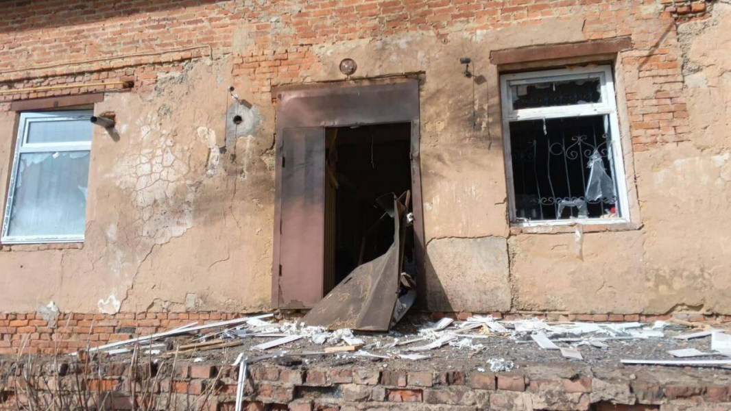Гладков: при обстреле Белгородской области повредили шесть домов и три авто