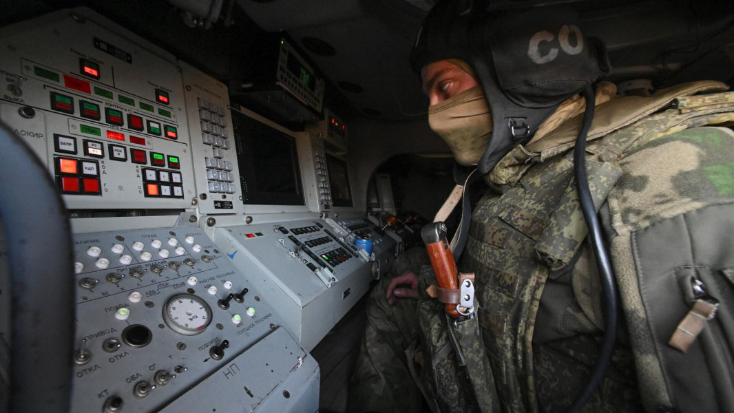 Расчет ЗРК «Бук-М1» уничтожил одной ракетой более десяти снарядов «Града» ВСУ