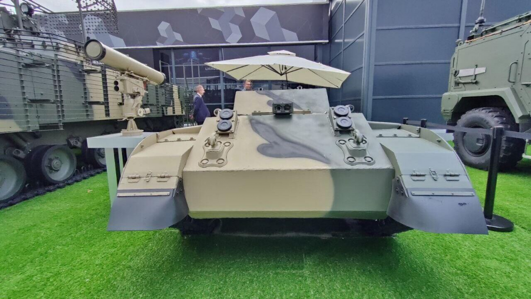 «Высокоточные комплексы» показали беспилотную гусеничную платформу «Каракал»