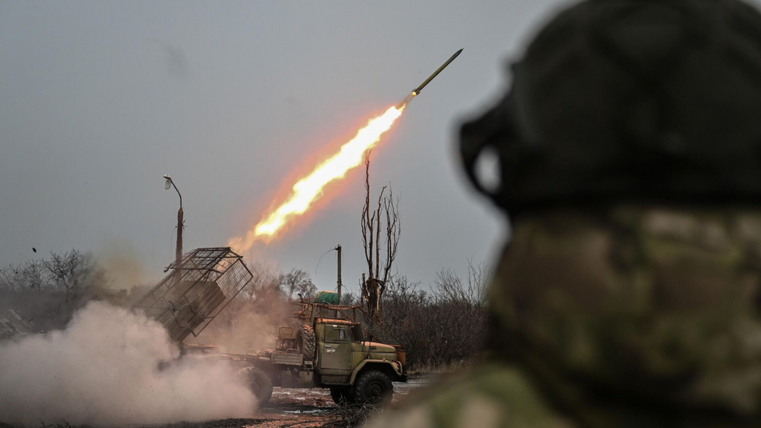 ВСУ потеряли 25 боевиков и склад боеприпасов на Харьковском направлении за сутки