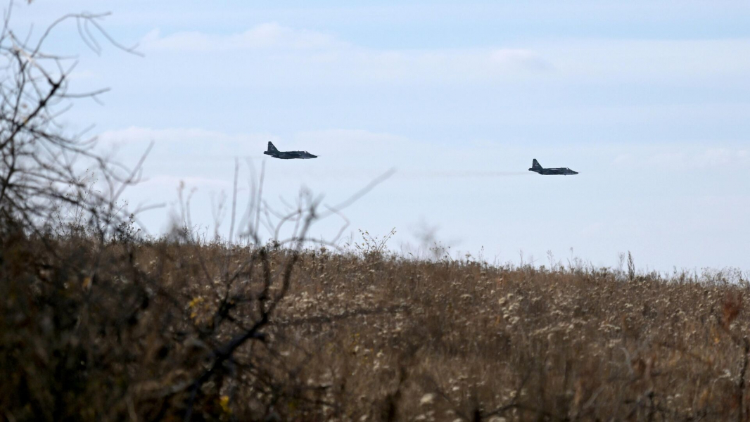 Минобороны: экипажи Су-25 сорвали ротацию ВСУ в Курском приграничье