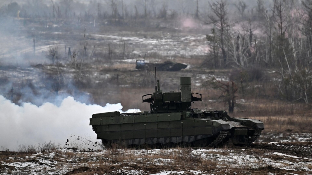 Минобороны: экипажи БМПТ «Терминатор» проходят обучение на полигоне в зоне СВО