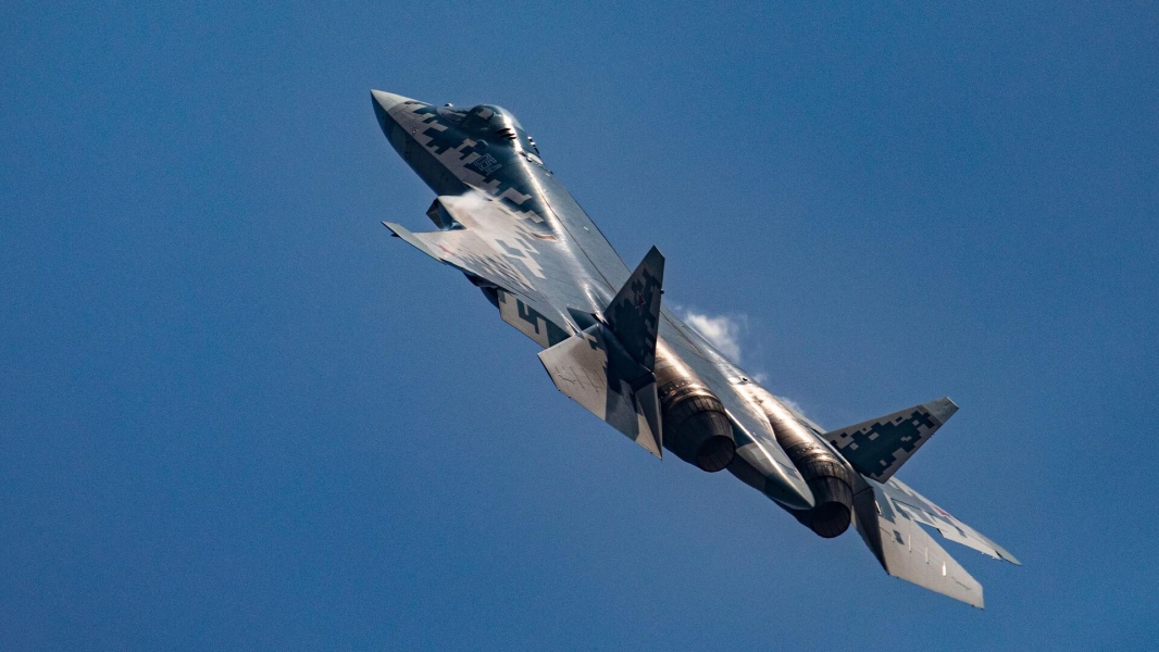 Индийские летчики оценили тренажер российского истребителя Су-57Э на Aero India