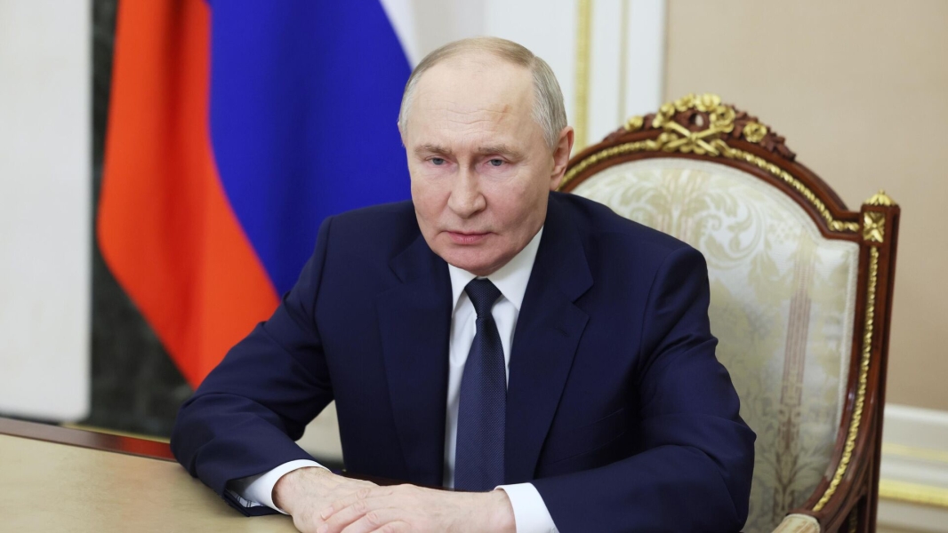 Путин назвал ФСБ сильным и надежным звеном национальной безопасности