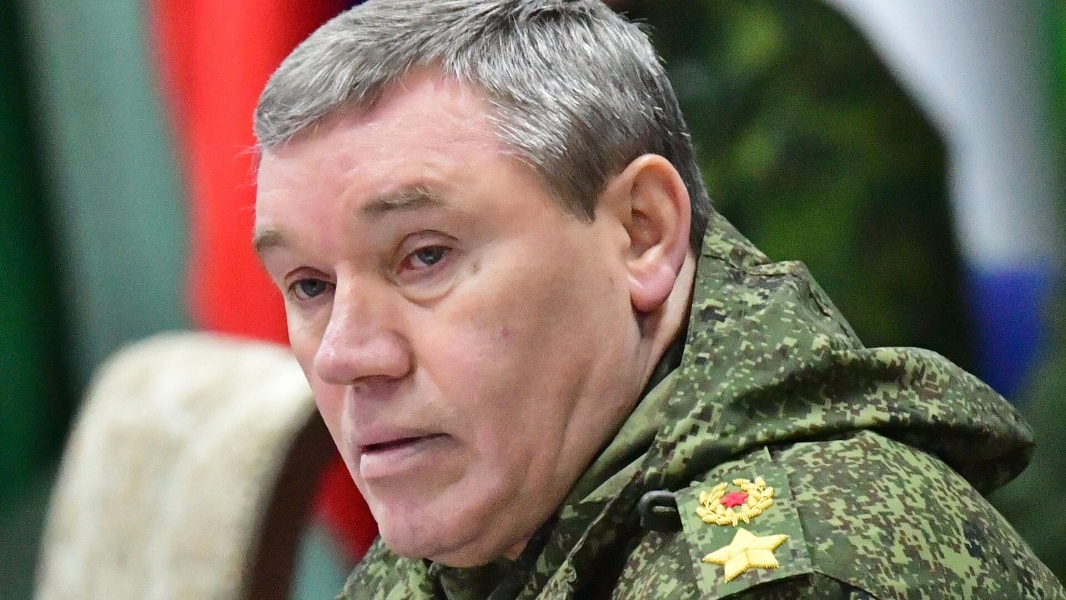 Герасимов: бойцы ВСУ активно сдаются в Курской области, в плену уже 430 боевиков