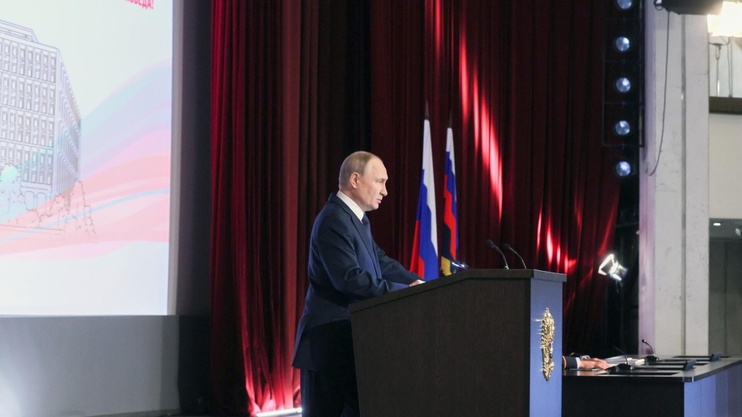 Путин призвал принять концепцию миграционной политики в 2025 году