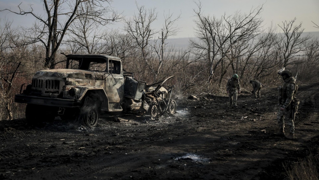 Более 100 военных ВСУ попали в окружение западнее Суджи в Курской области