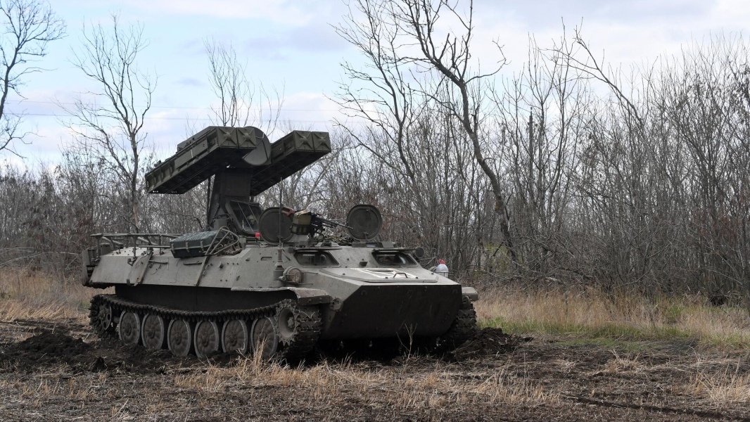 Расчет ЗРК Стрела-10 уничтожил украинский разведывательный БПЛА Гор
