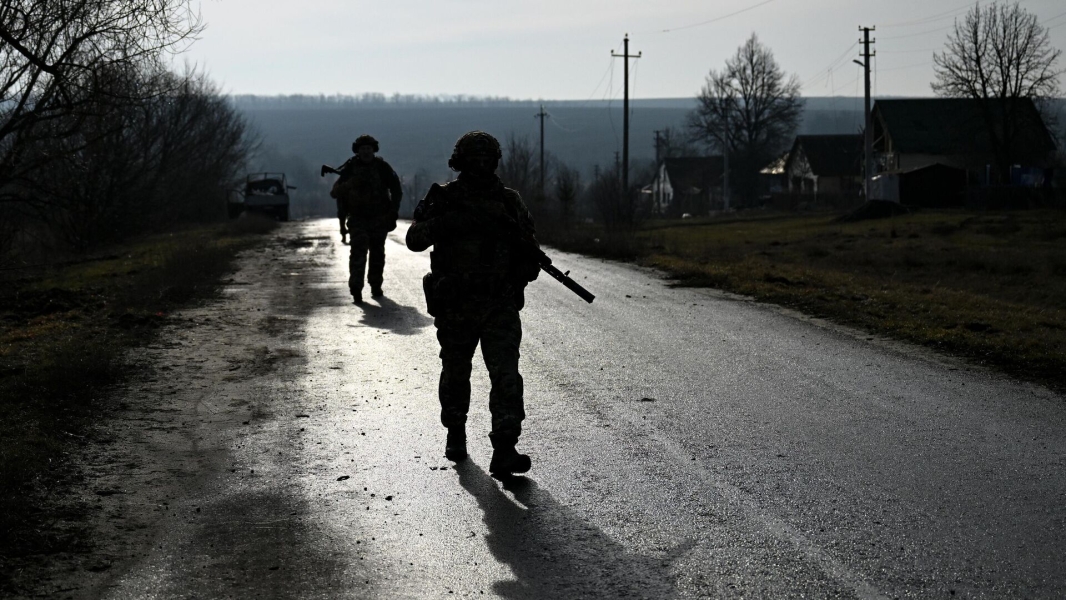 Мехвод танка с позывным Макс взял в плен боевика ВСУ, одолев его в схватке