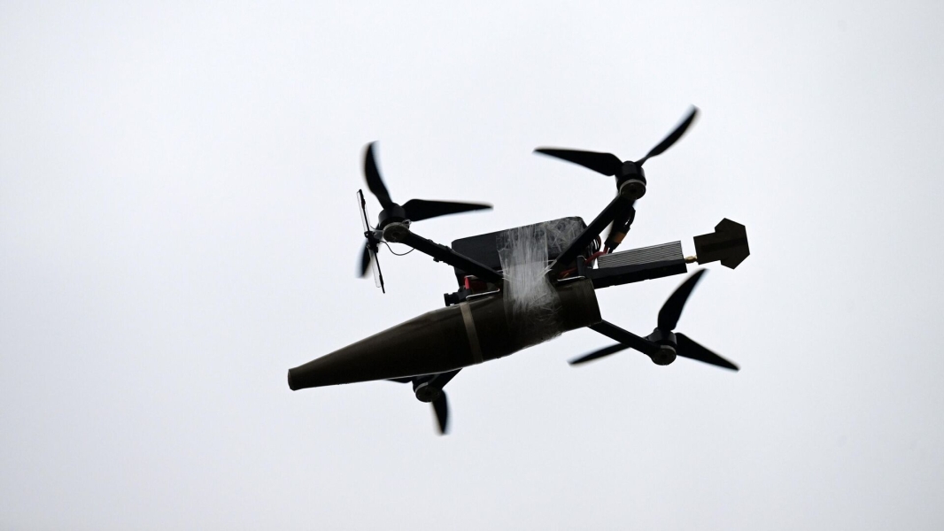 Минобороны: операторы FPV-дронов уничтожили танк ВСУ в районе Богатыря в ДНР