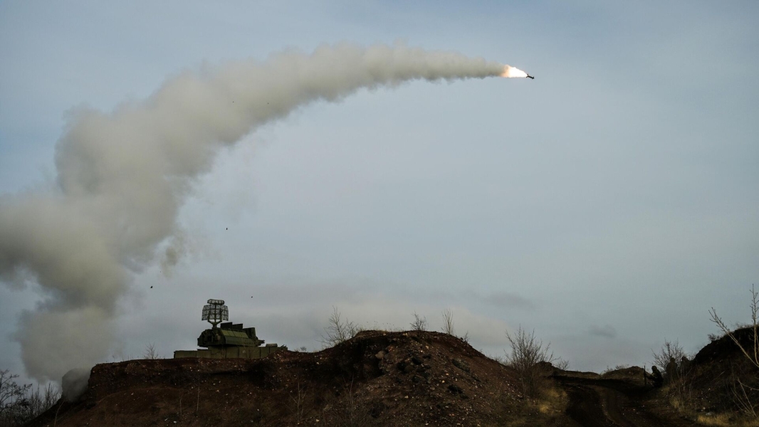 МО: силы ПВО уничтожили 151 БПЛА ВСУ самолетного типа и 6 авиабомб JDAM за сутки