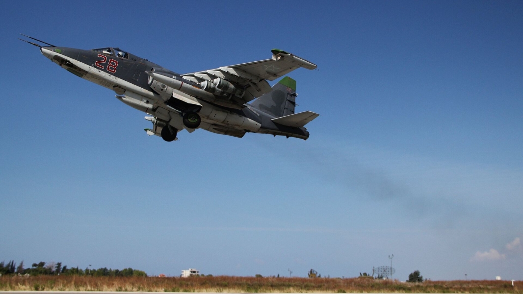 Экипажи Су-25 уничтожили технику ВСУ в зоне действия группировки войск Восток