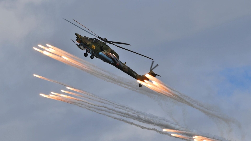 Экипаж Ми-28НМ ВКС нанес ракетный удар по пункту временной дислокации ВСУ