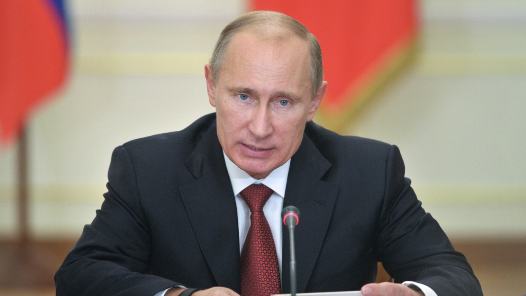 Путин: Россия должна предлагать за рубежом не только вооружение, но и услуги