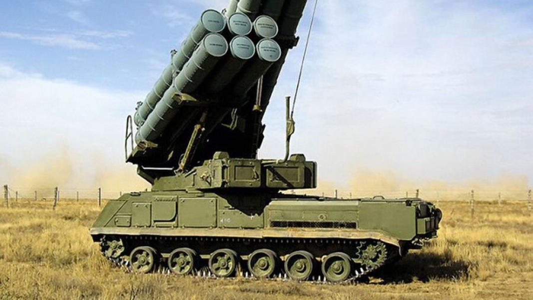 Расчеты Бук-М3 прикрывают группировку войск Центр под Красноармейском
