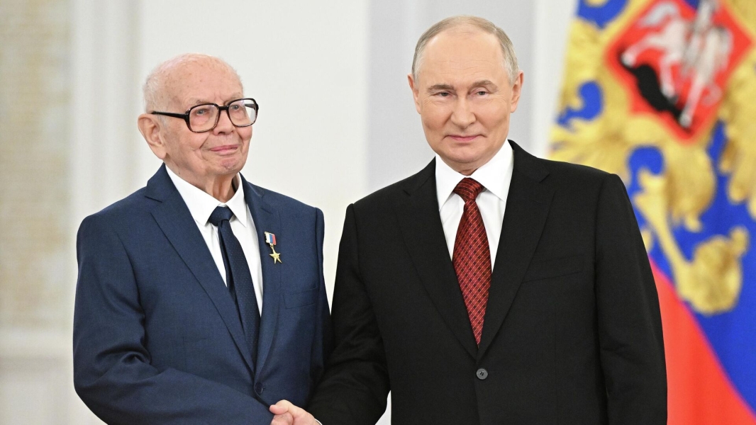 Путин: физик Диков посвятил жизнь укреплению российского ядерного щита