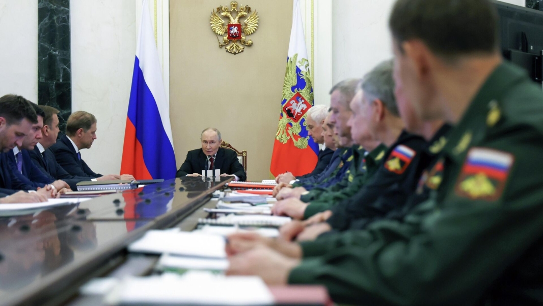 Путин: важным направлением остается развитие космических войск