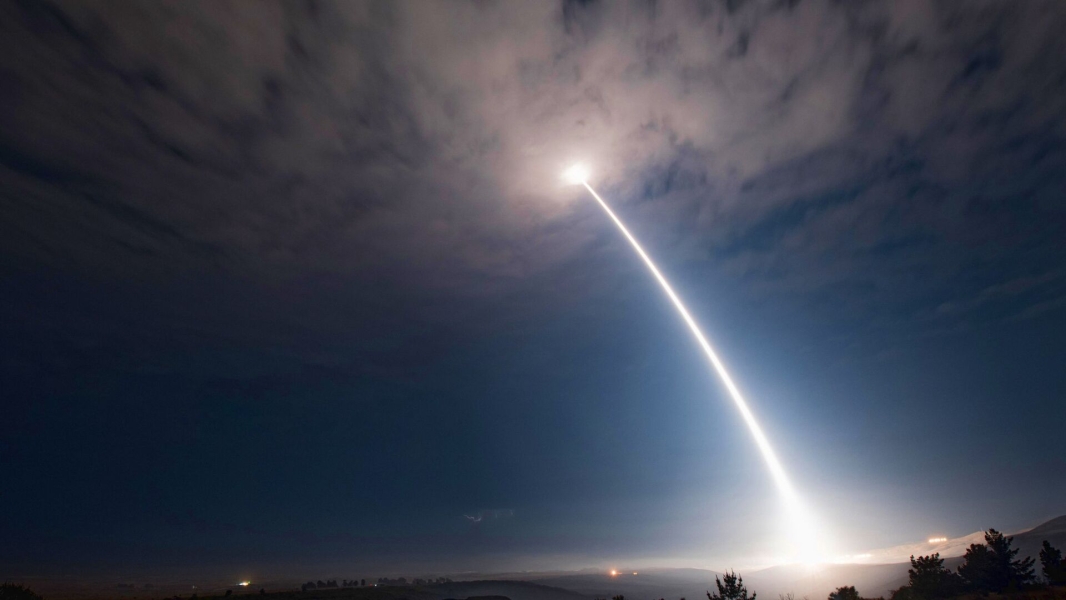 Бывшие чиновники Белого дома призвали США кратно нарастить ядерный потенциал