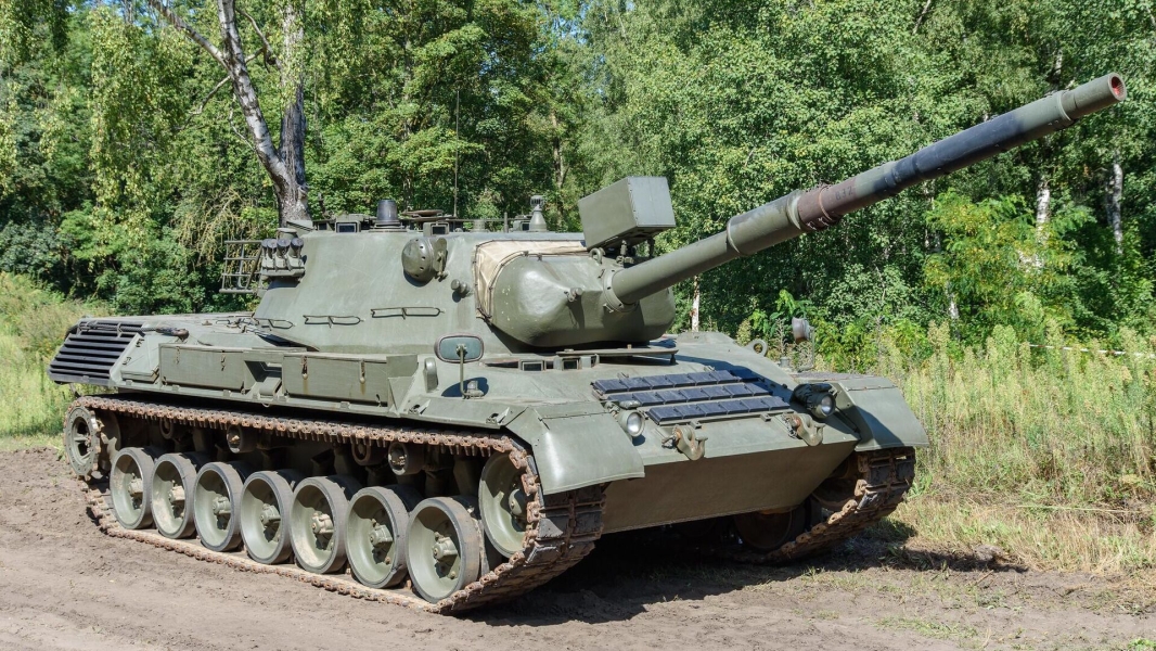 Российские десантники эвакуировали танк Leopard 2А6 ВСУ из Курской области