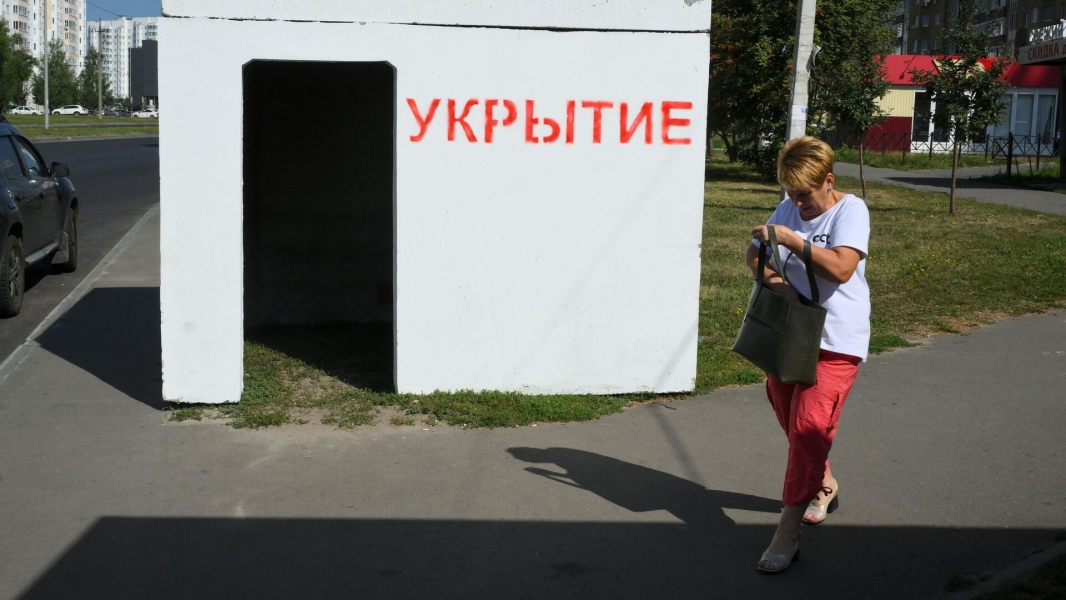 Жителей Альметьевска призвали укрыться в убежищах из-за беспилотной опасности
